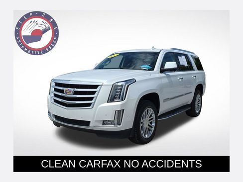 Used 2017 Cadillac Escalade 2WD image 1