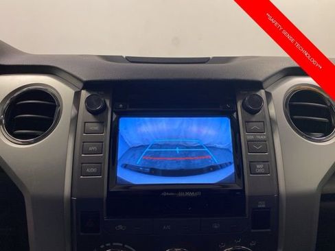 Used 2018 Toyota Tundra SR5 image 10