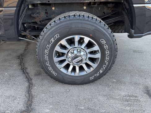 Used 2017 Ford F350 Lariat w/ Lariat Ultimate Package image 48