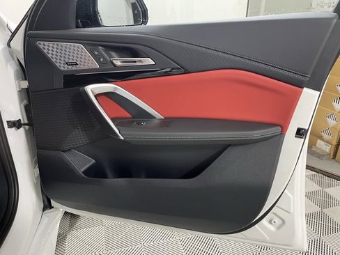 New 2025 BMW X2 xDrive28i w/ Premium Package image 23