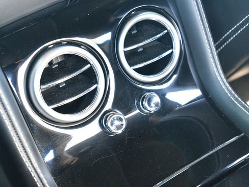 Used 2016 Bentley Continental GT AWD/4WD image 25
