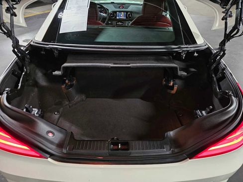 Used 2013 Mercedes-Benz SL 550 image 16