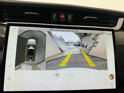 Used 2025 Jaguar F-PACE R-Dynamic S image 19