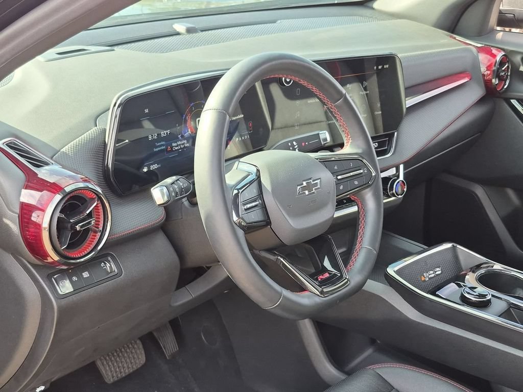 Used 2025 Chevrolet Equinox RS w/ Safety and Technology Package FWD image 10