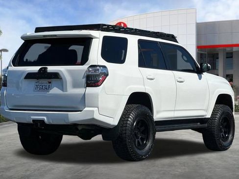 Used 2014 Toyota 4Runner SR5 image 4