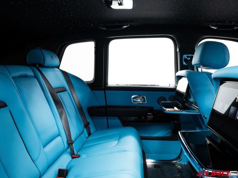 Used 2026 Rolls-Royce Cullinan AWD/4WD image 52