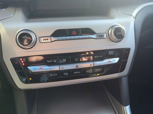 Used 2021 Ford Explorer XLT w/ Equipment Group 202A image 46