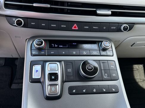 Used 2023 Hyundai Palisade Limited FWD image 25