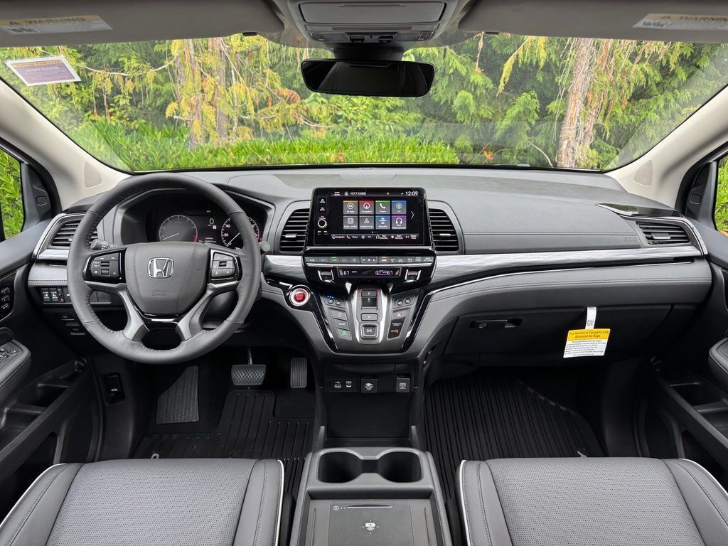 New 2026 Honda Odyssey Elite image 5