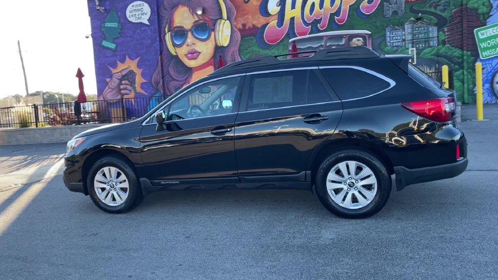 Used 2015 Subaru Outback 2.5i Premium AWD/4WD image 2