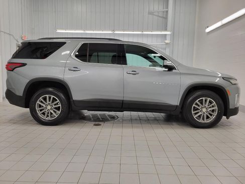 Used 2023 Chevrolet Traverse LT image 11