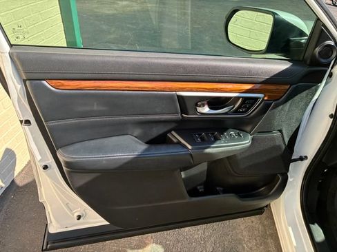 Used 2022 Honda CR-V EX-L image 16