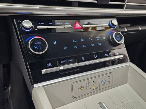 Used 2025 Hyundai Santa Fe SEL w/ Tow & Go Package image 21