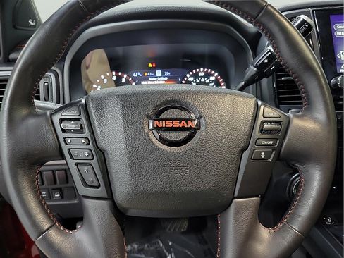 Used 2021 Nissan Titan PRO-4X w/ Pro-4x Convenience Package AWD/4WD image 19