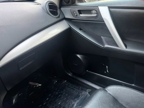 Used 2013 MAZDA MAZDA3 i Grand Touring image 21