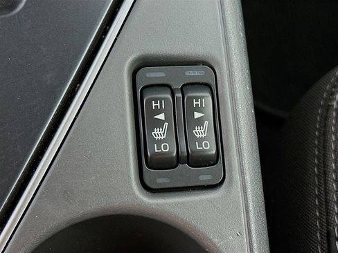 Used 2024 Subaru Crosstrek 2.0i Premium image 25