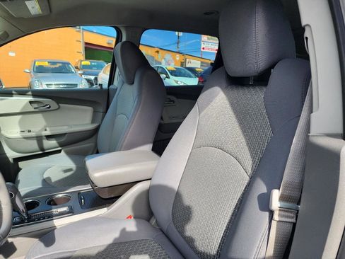 Used 2012 Chevrolet Traverse LT image 15