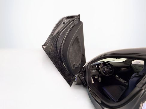 Used 2023 Maserati MC20 Coupe RWD image 34