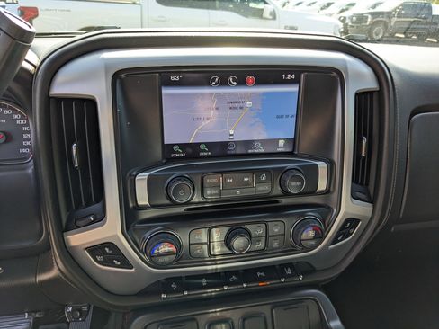 Used 2015 GMC Sierra 1500 SLT w/ SLT Crew Cab Value Package image 22
