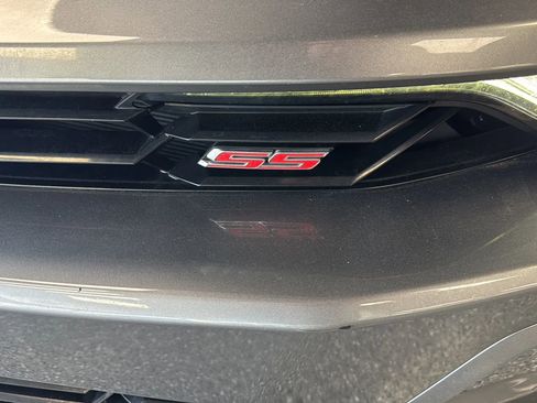 Used 2020 Chevrolet Camaro SS image 32