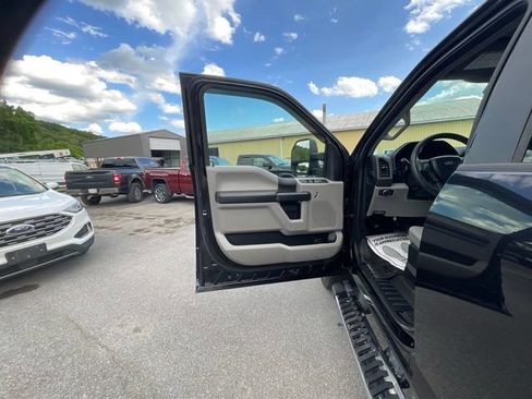 Used 2019 Ford F350 XL w/ STX Appearance Package AWD/4WD image 30