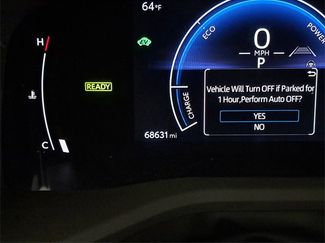 Used 2025 Toyota Camry SE video 2