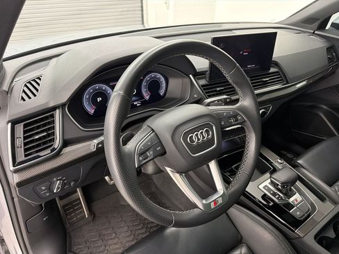 Certified 2023 Audi SQ5 Premium Plus w/ Premium Plus Package AWD/4WD image 4