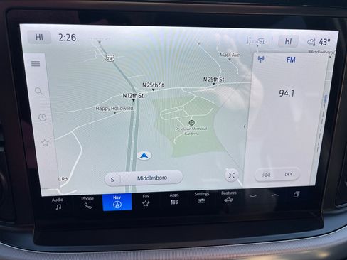 Used 2025 Ford F150 Lariat w/ Equipment Group 502A High image 20