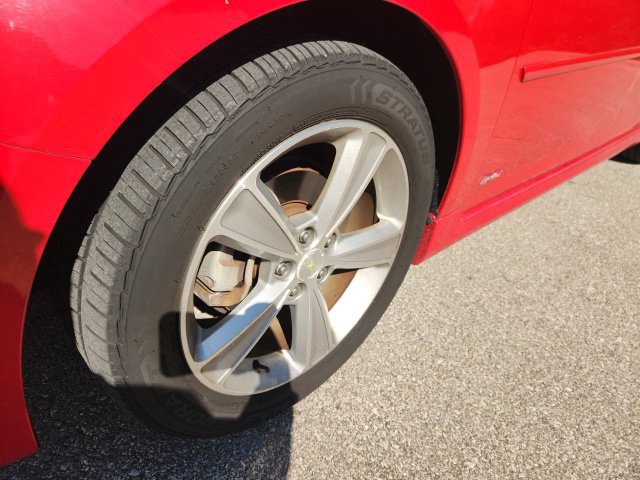 Used 2013 Chevrolet Cruze LT w/ RS Package FWD image 2