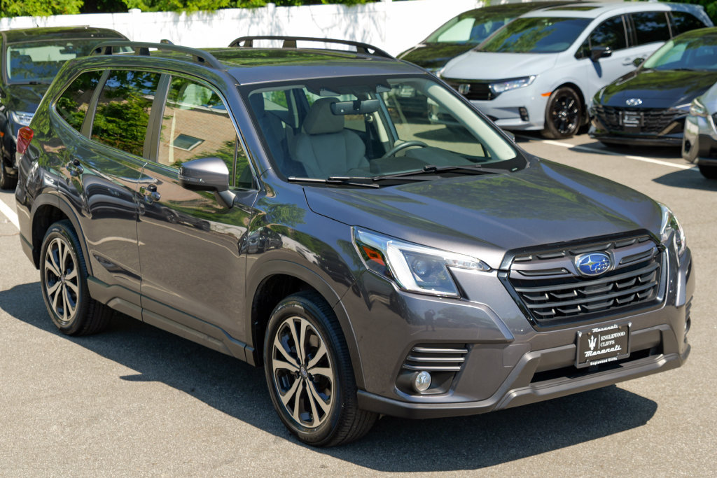 Used 2023 Subaru Forester Limited AWD/4WD image 9