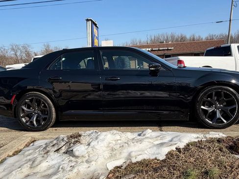 Used 2021 Chrysler 300 S image 5