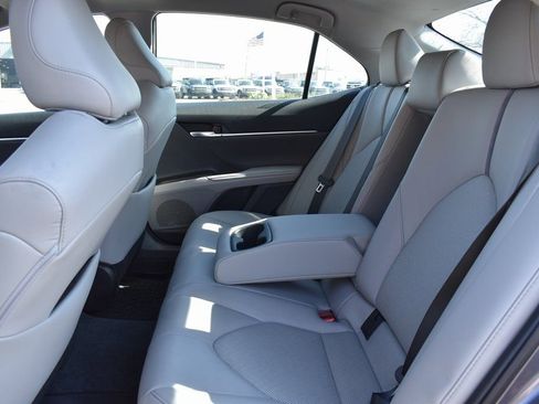 Used 2023 Toyota Camry XLE image 8