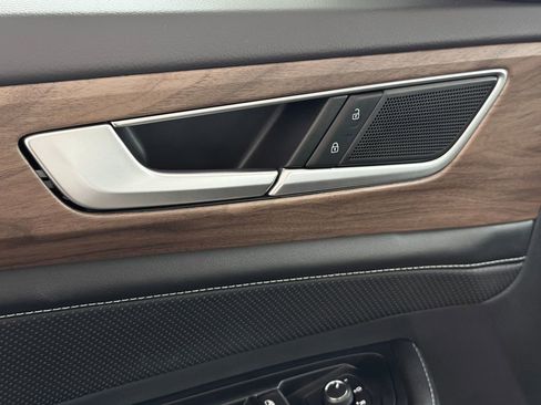 New 2026 Volkswagen Atlas SE FWD image 22