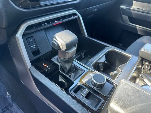 Used 2023 Toyota Tundra SR5 w/ SR5 Convenience Package AWD/4WD image 38