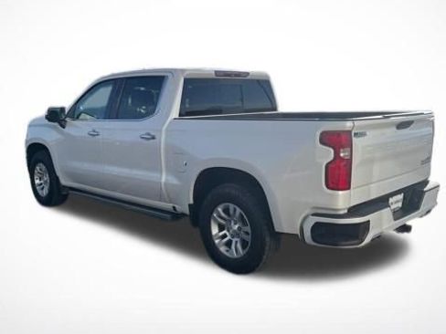 Used 2019 Chevrolet Silverado 1500 High Country w/ Technology Package AWD/4WD image 3