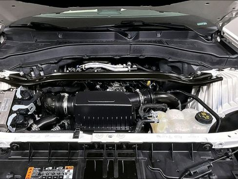 Used 2021 Ford Explorer Platinum w/ Equipment Group 601A image 9