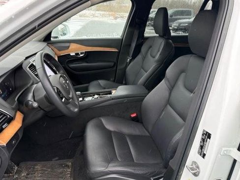 Used 2023 Volvo XC90 B6 Plus w/ Protection Package Premier image 5