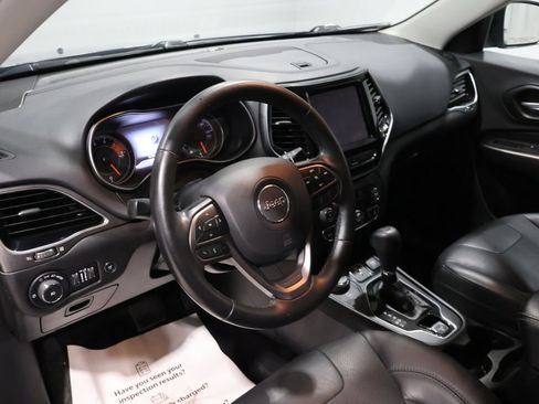 Used 2020 Jeep Cherokee Limited image 16
