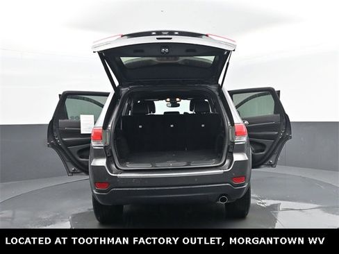 Used 2025 Toyota Corolla LE image 19