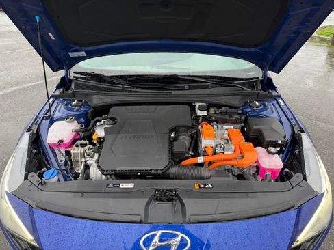 Used 2023 Hyundai Elantra Blue image 29