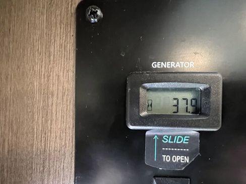 Used 2022 Ford E-450 and Econoline 450 Super Duty w/ Motorhome Prep Package image 72