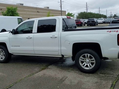 Used 2017 Chevrolet Silverado 1500 LT w/ All Star Edition image 39