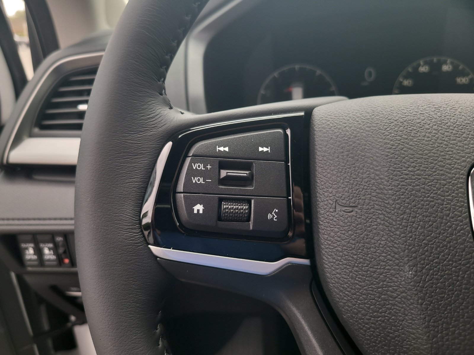 New 2027 Honda Odyssey EX-L image 12