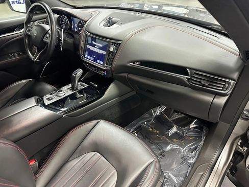 Used 2022 Maserati Levante Modena image 25