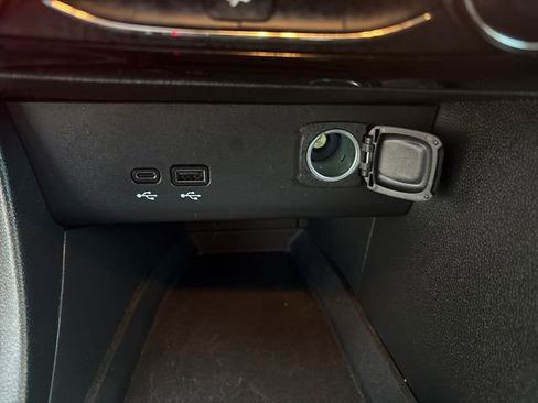 Used 2024 Buick Encore GX Sport Touring image 34