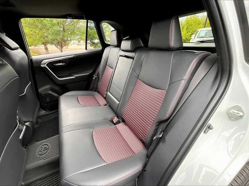 Certified 2025 Toyota RAV4 XSE image 20