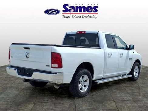 Used 2017 RAM 1500 Classic SLT RWD image 3