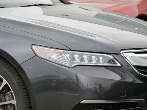 Used 2015 Acura TLX V6 SH-AWD w/ Technology Pkg image 2