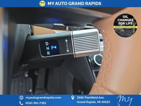 Used 2025 Hyundai Santa Fe Limited image 16