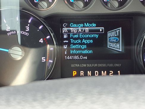 Used 2015 Ford F350 Platinum w/ Snow Plow Prep Package AWD/4WD image 21